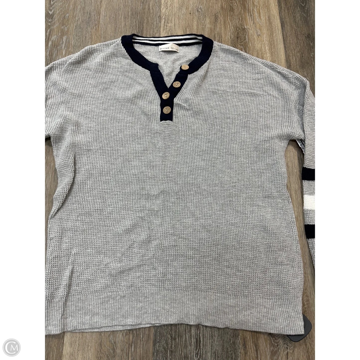 Top Long Sleeve By Be Cool In Grey, Size: S