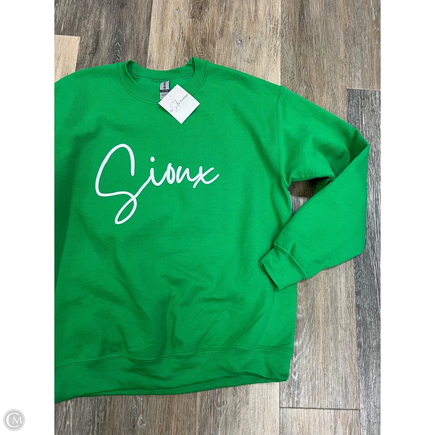 Athletic Sweatshirt Crewneck By Gildan In Green, Size: M