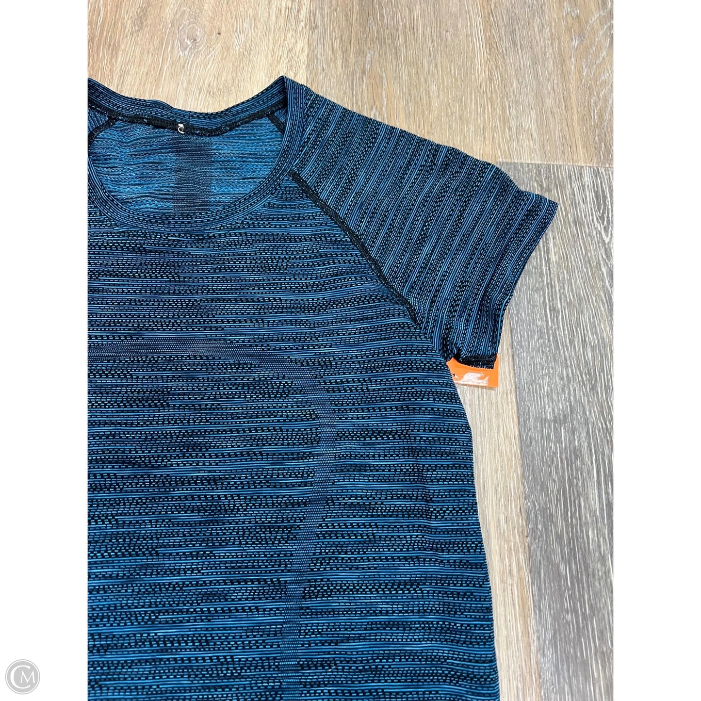 Athletic Top Short Sleeve By Lululemon In Blue, Size: 6