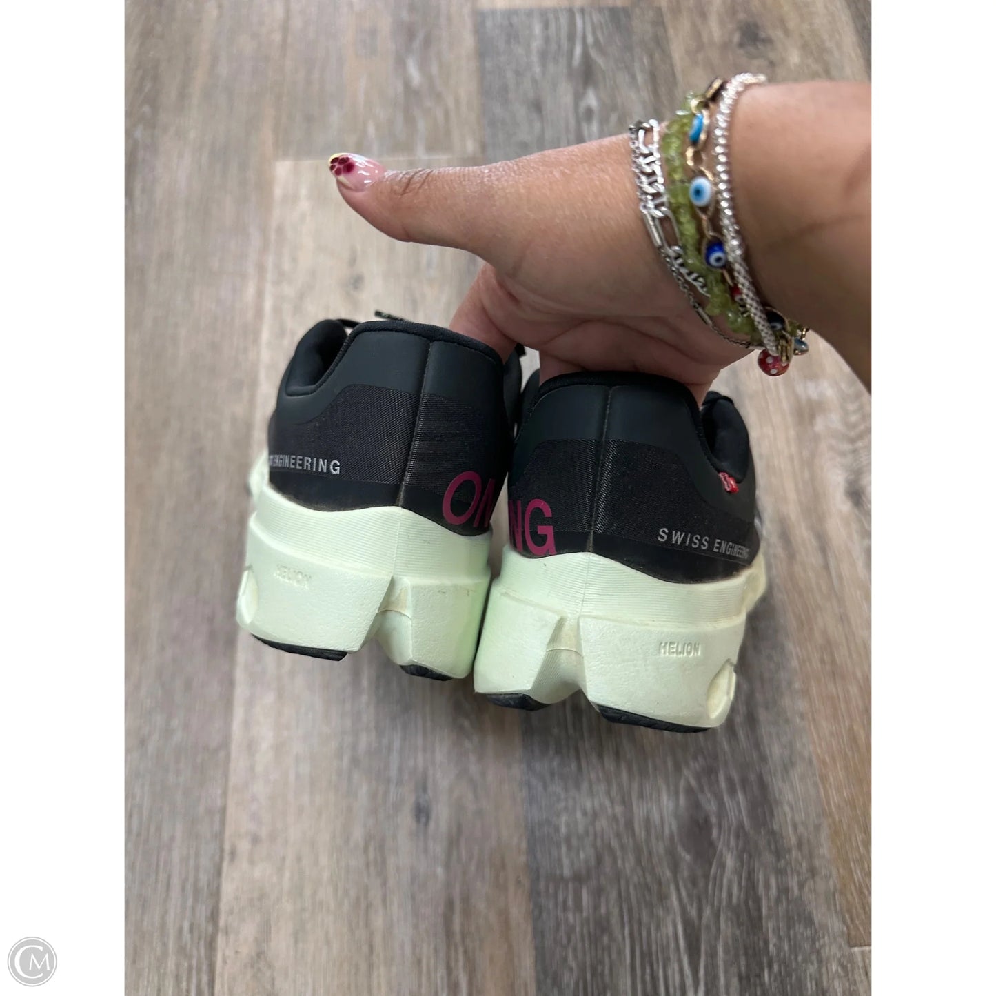 Shoes Athletic By On Cloud In Black & Green, Size: 8