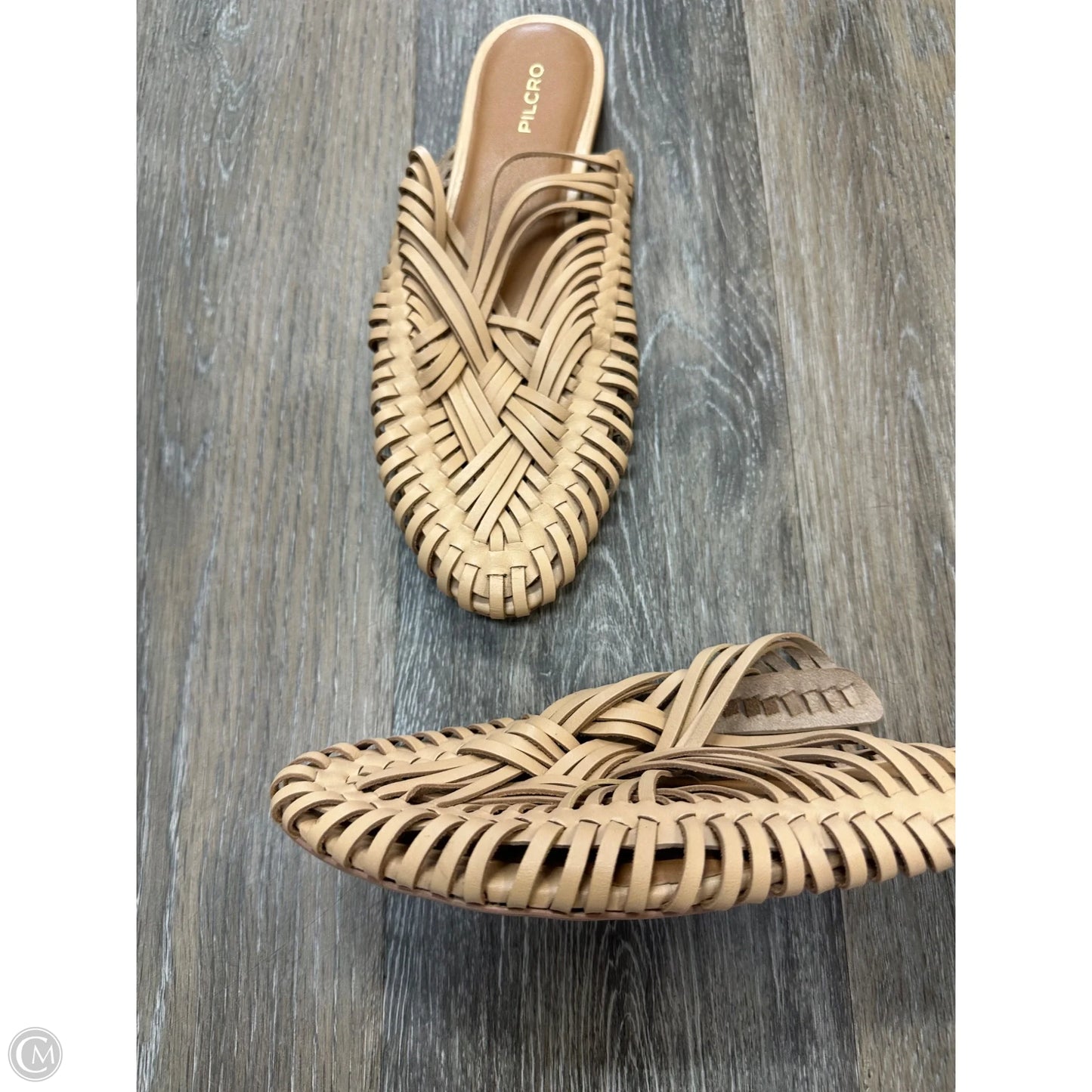 Shoes Flats By Pilcro In Beige, Size: 10