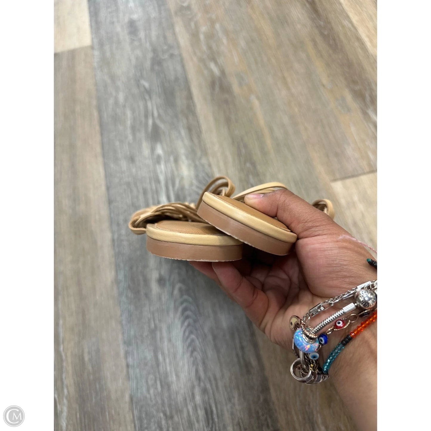 Shoes Flats By Pilcro In Beige, Size: 10