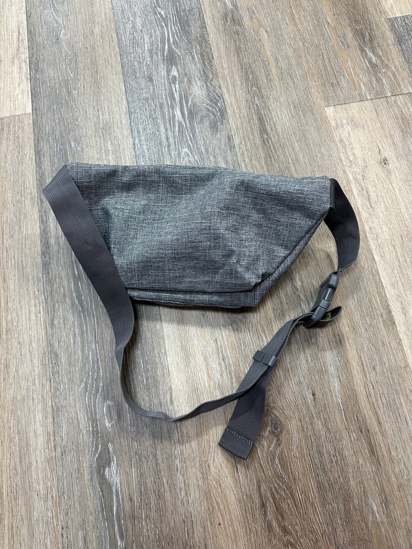 Belt Bag By Herschel  Size: Medium