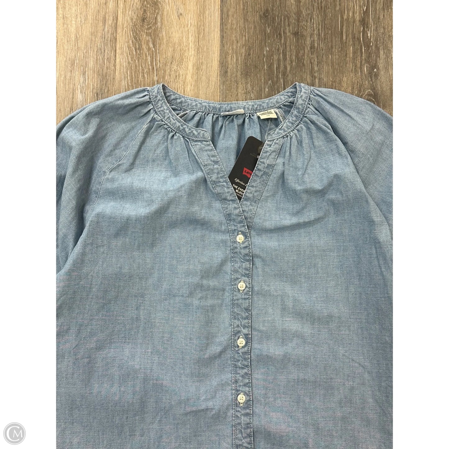 Top Long Sleeve By Levis In Blue Denim, Size: L