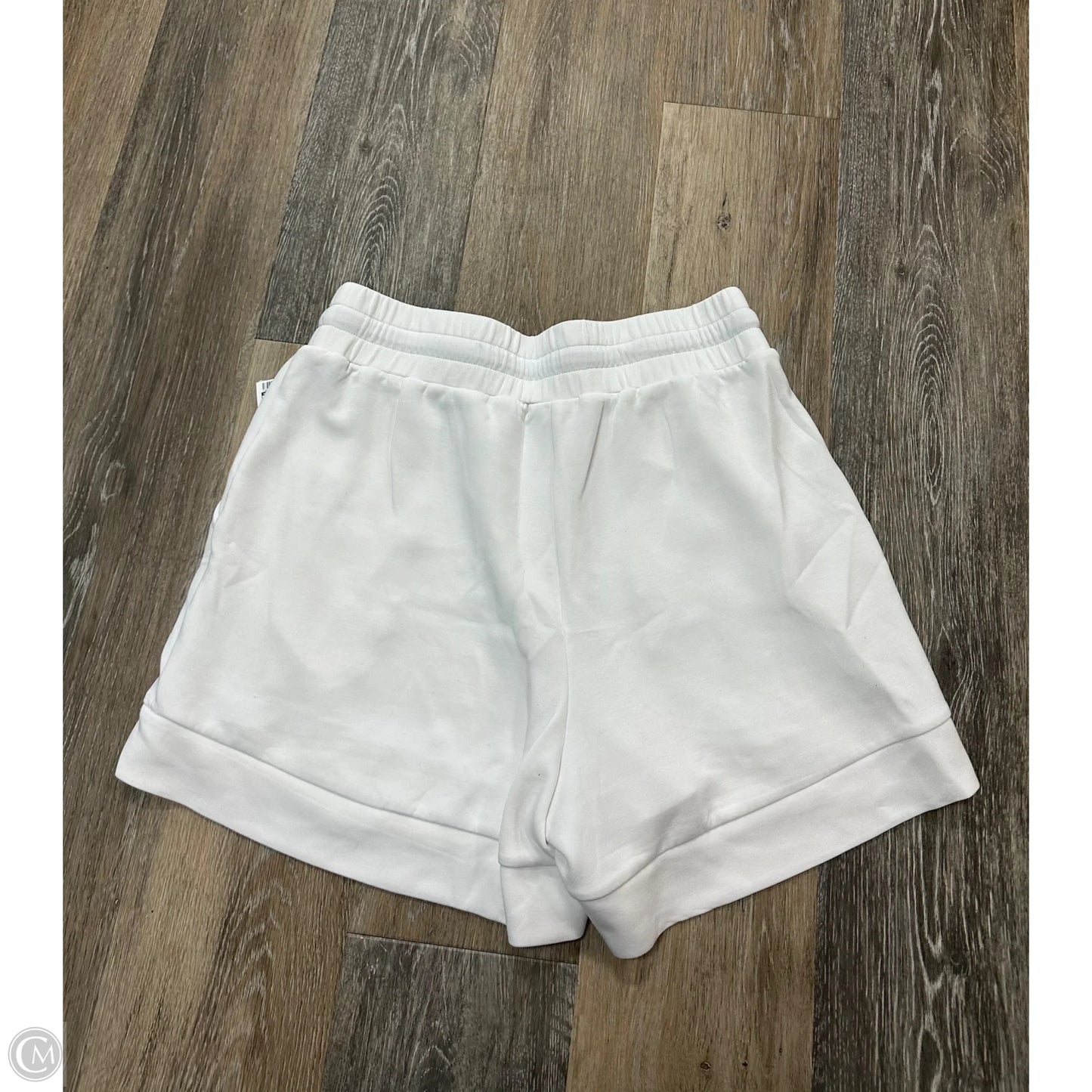 Athletic Shorts By Varley In White, Size: M