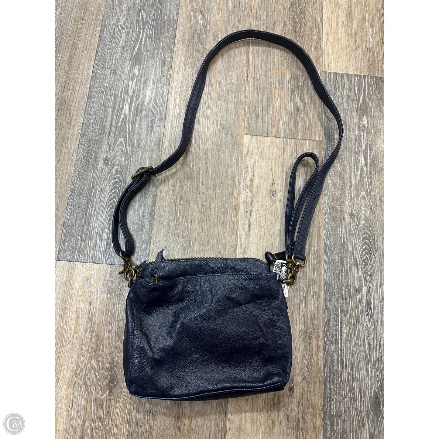 Crossbody Leather By Wanderers, Size: Medium