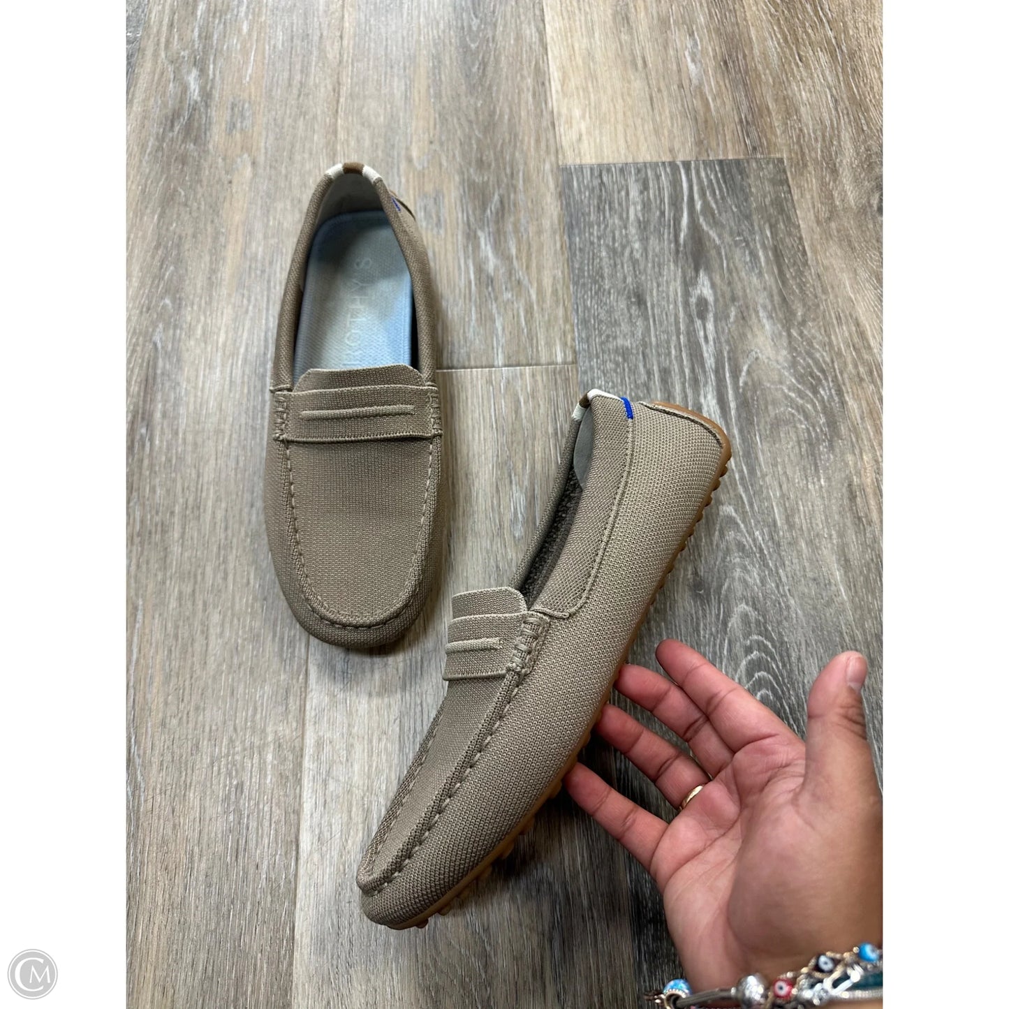 Shoes Flats By Rothys In Beige, Size: 9