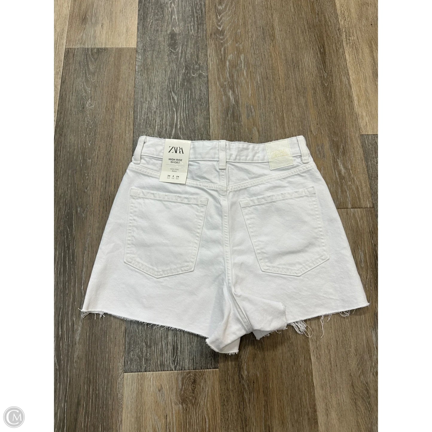 Shorts By Zara In White, Size: 2
