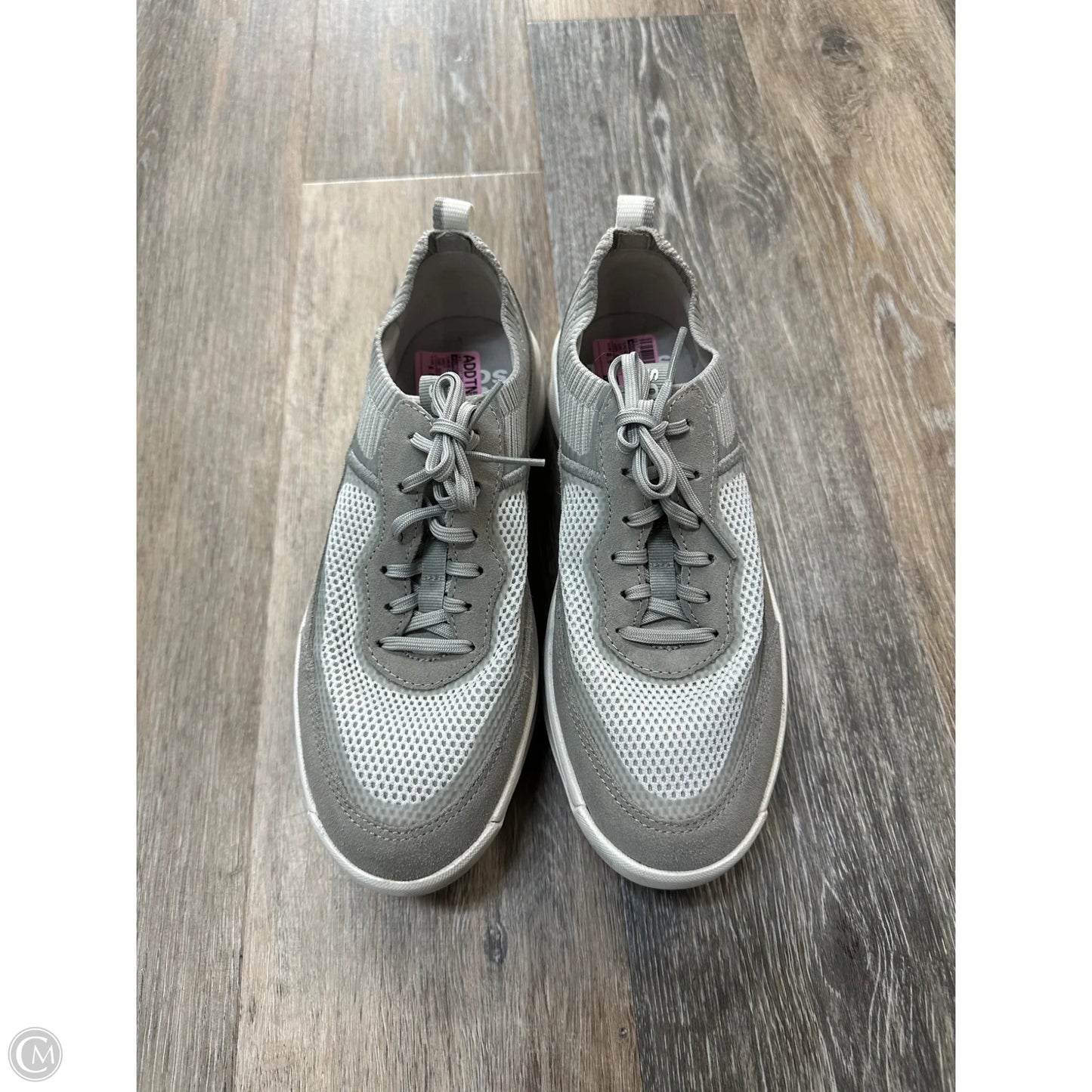 Shoes Sneakers By Sorel In Grey, Size: 8.5