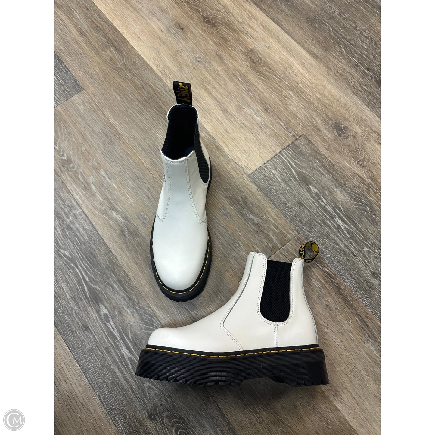 Boots Ankle Flats By Dr Martens In White, Size: 8