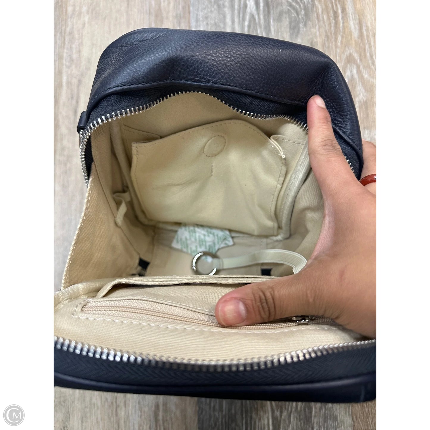 Crossbody By Minooy, Size: Medium
