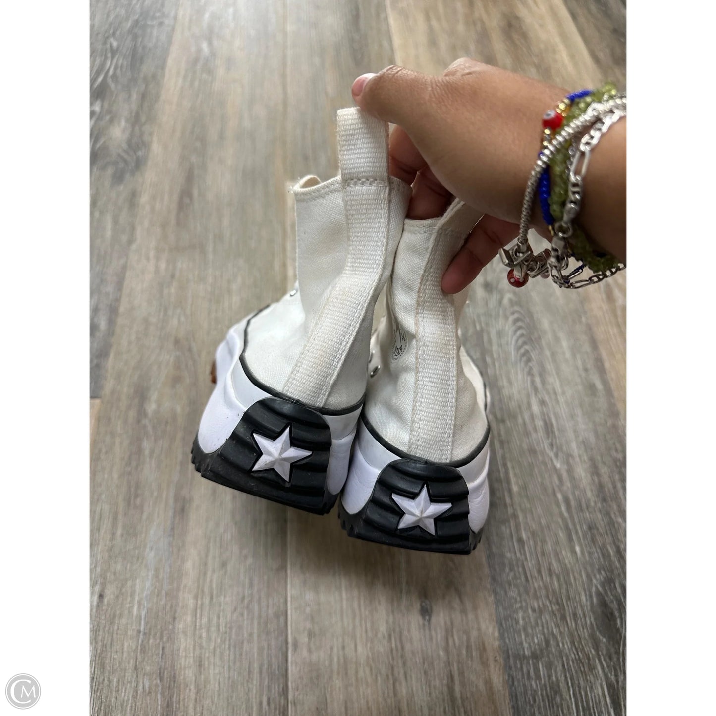 Shoes Sneakers By Converse In White, Size: 7.5