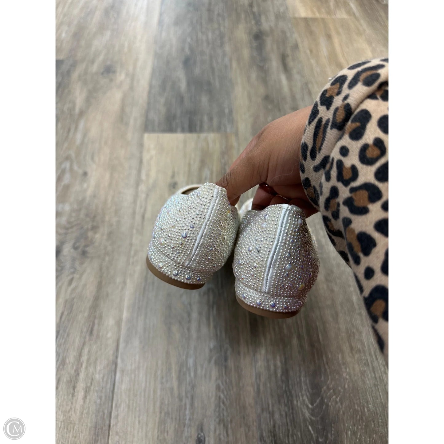 Shoes Flats By Betsey Johnson In Cream, Size: 7.5