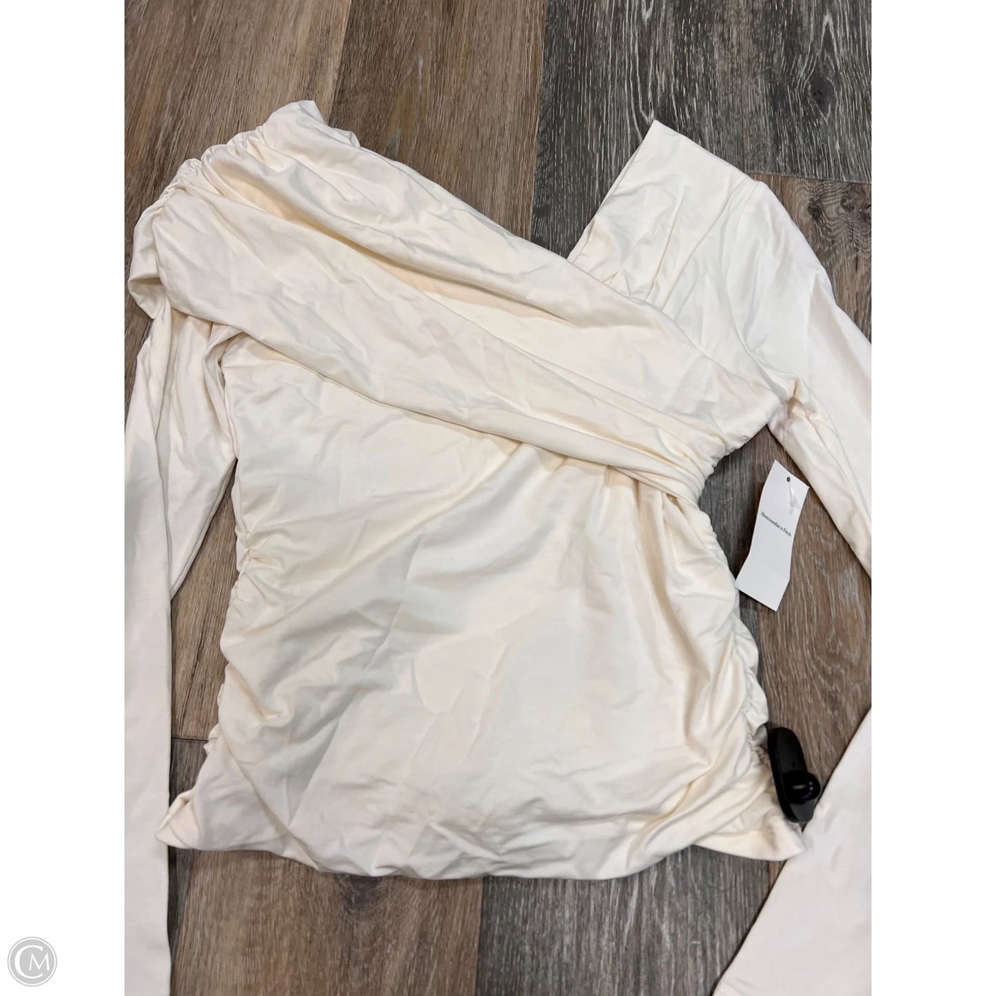 Top Long Sleeve By Abercrombie And Fitch In Cream, Size: S