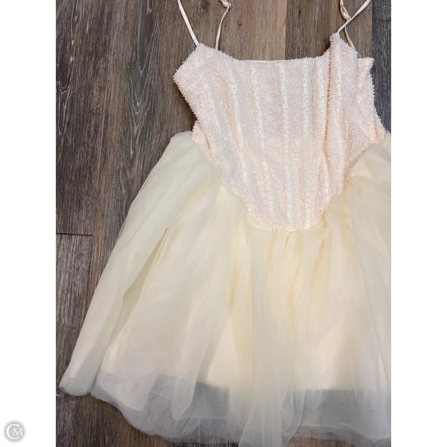 Dress Party Short By Oh Polly In Cream, Size: 8