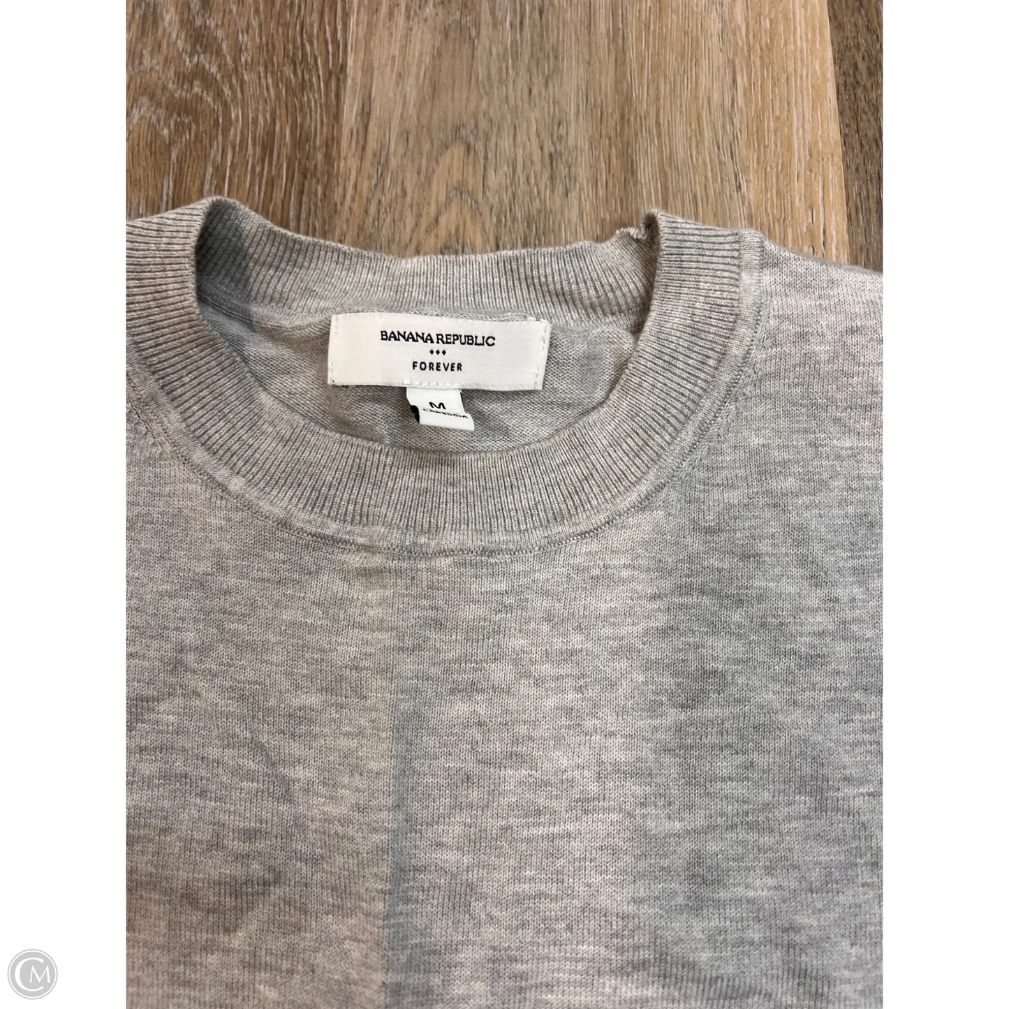 Top Short Sleeve Sweater By Banana Republic In Grey, Size: M