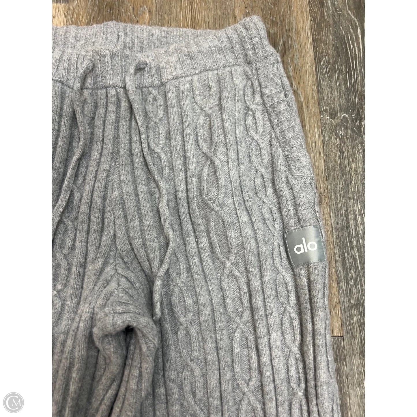Athletic Pants By Alo In Grey, Size: S
