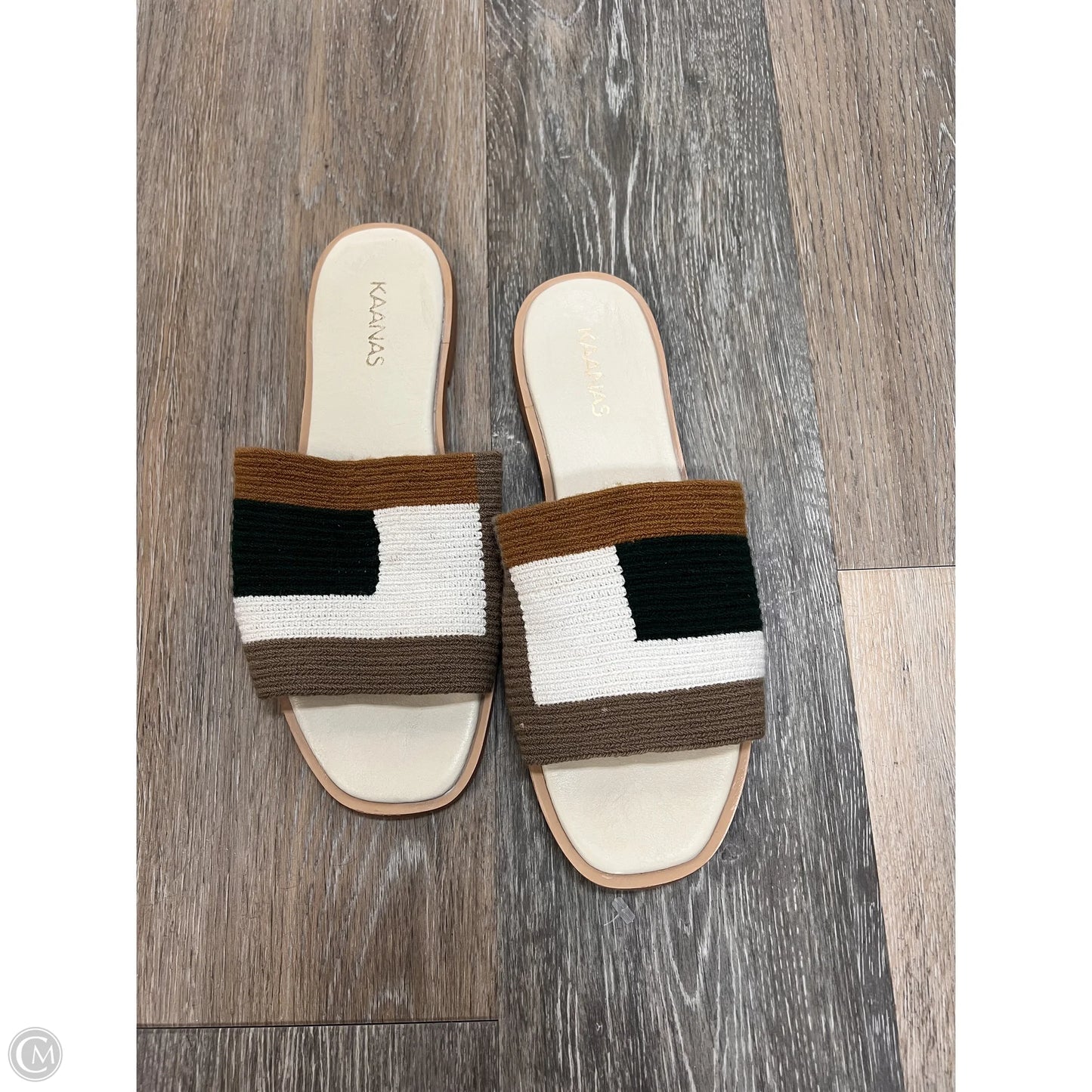 Sandals Flats By Kaanas Size: 9