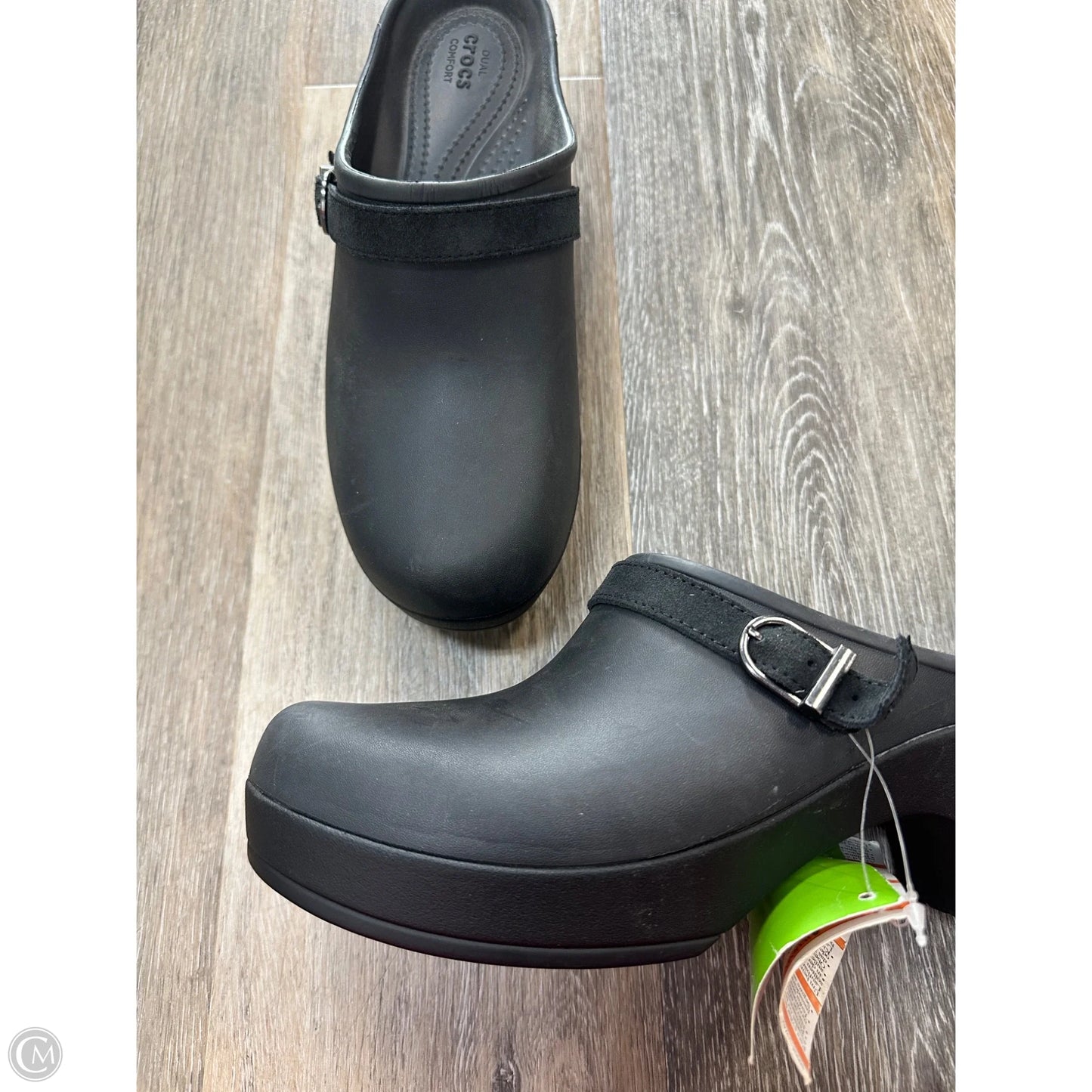 Shoes Heels Block By Crocs In Black, Size: 10
