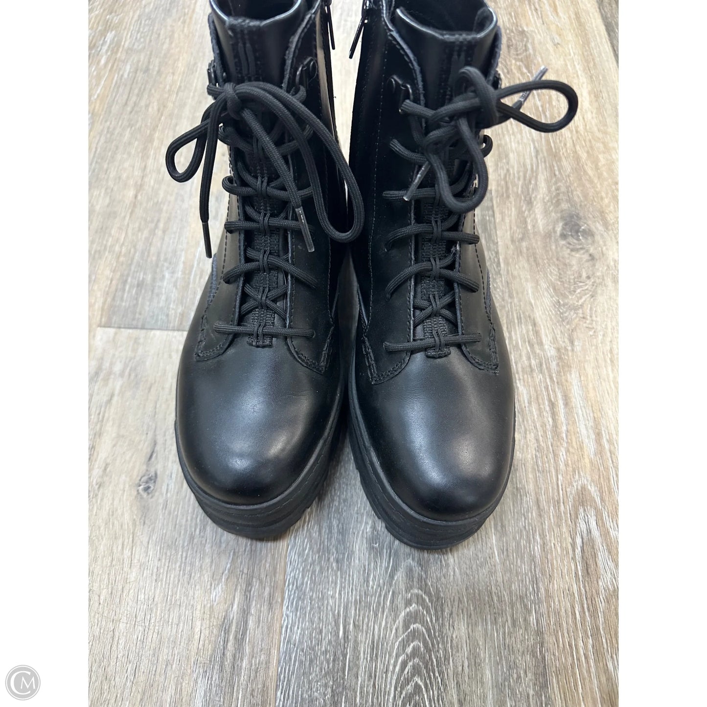 Boots Designer By Ugg In Black, Size: 9.5