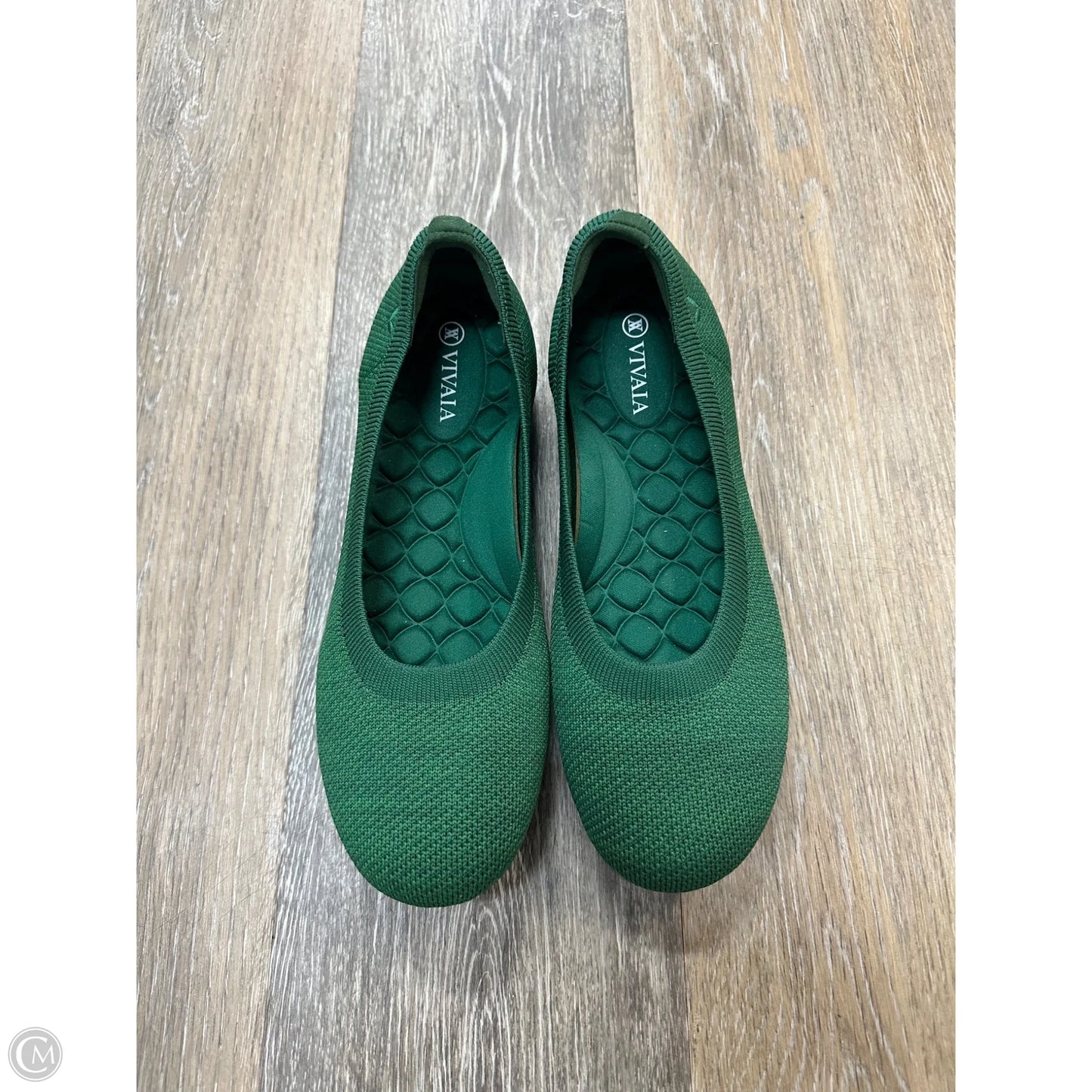 Shoes Flats By Vivaia In Green, Size: 9
