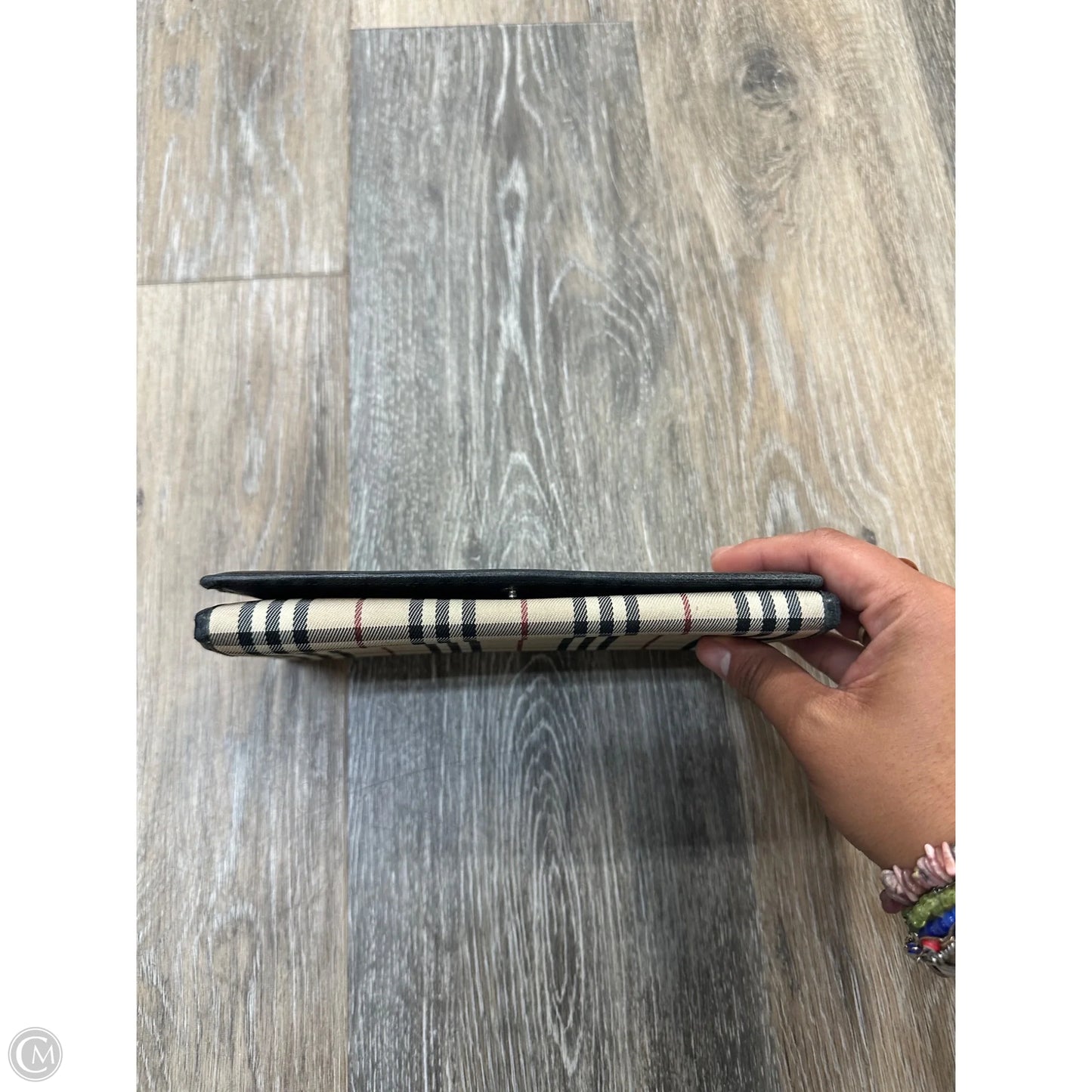Wallet Luxury Designer By Burberry, Size: Medium