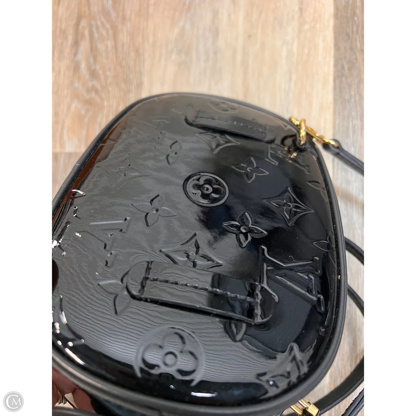 Crossbody Luxury Designer By Louis Vuitton, Size: Small