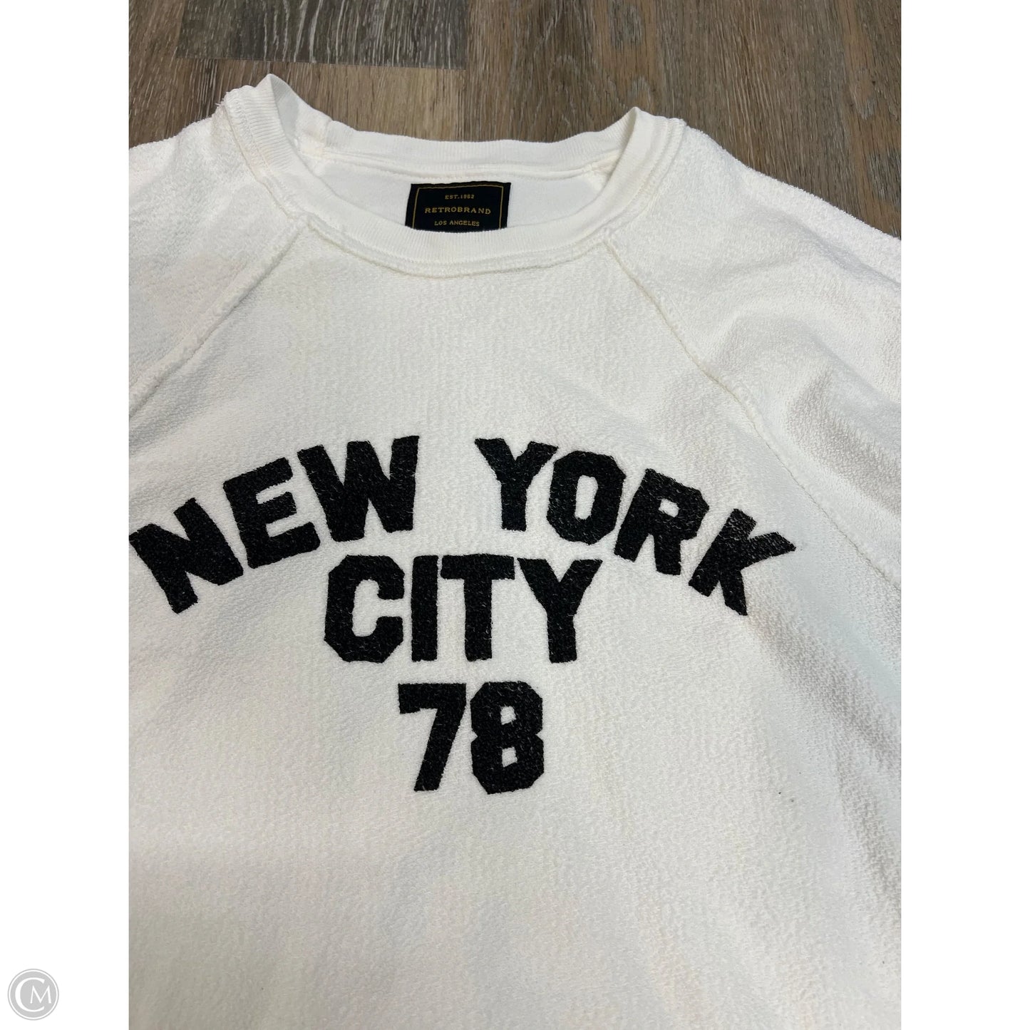 Crew Neck Long Sleeve By Retrobrand In White, Size: Xs