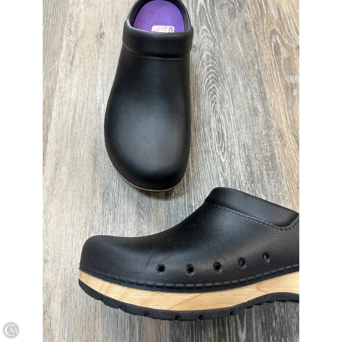 Shoes Flats By Dansko In Black, Size: 9