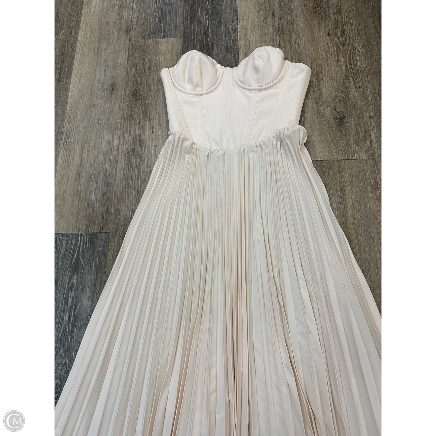 Dress Casual Midi By Showpo In Cream, Size: 4