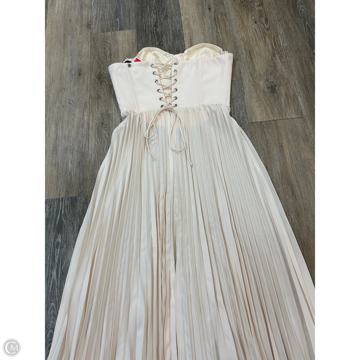 Dress Casual Midi By Showpo In Cream, Size: 4
