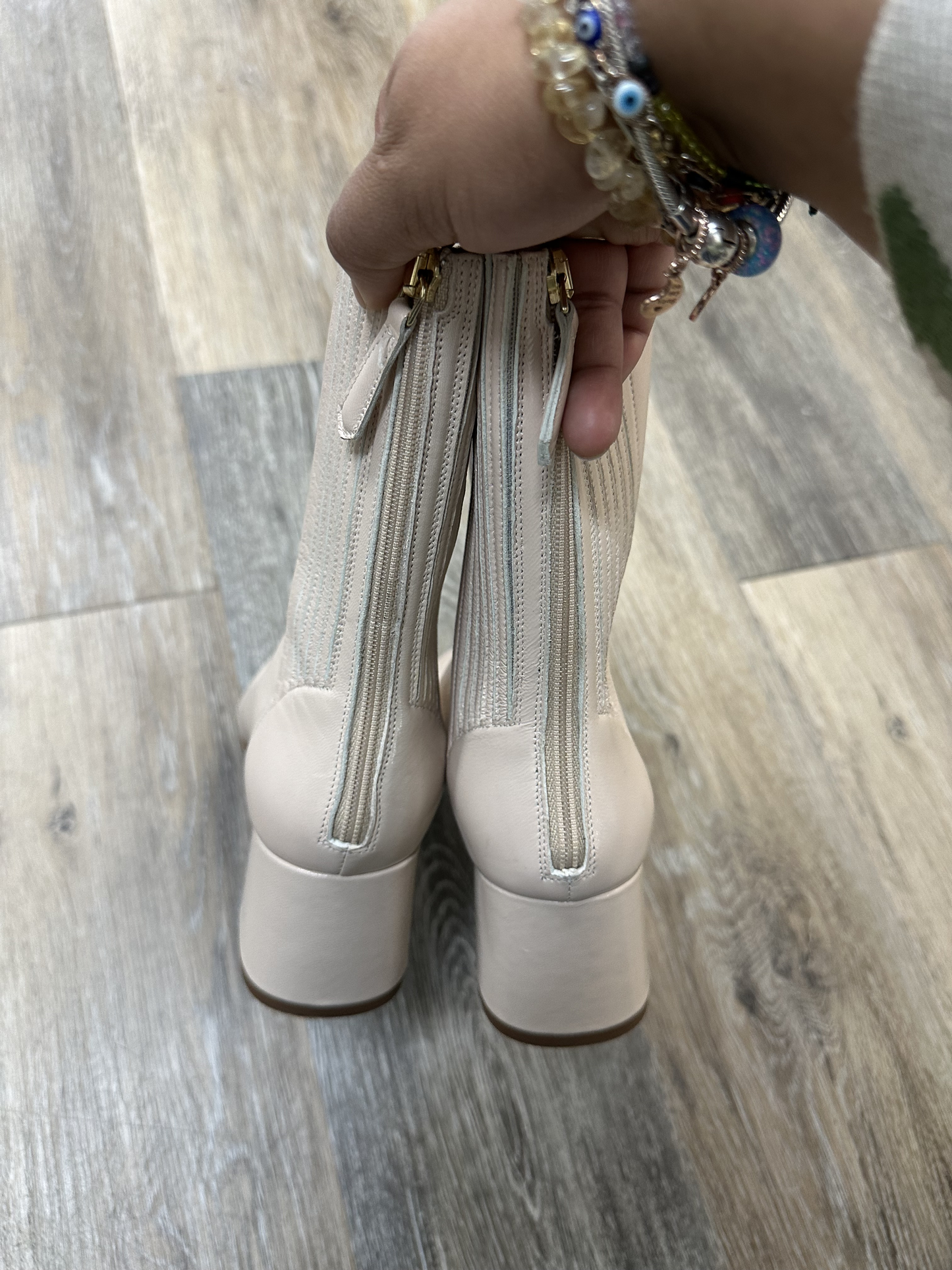 Boots Designer By Aquazzura Size: 7.5