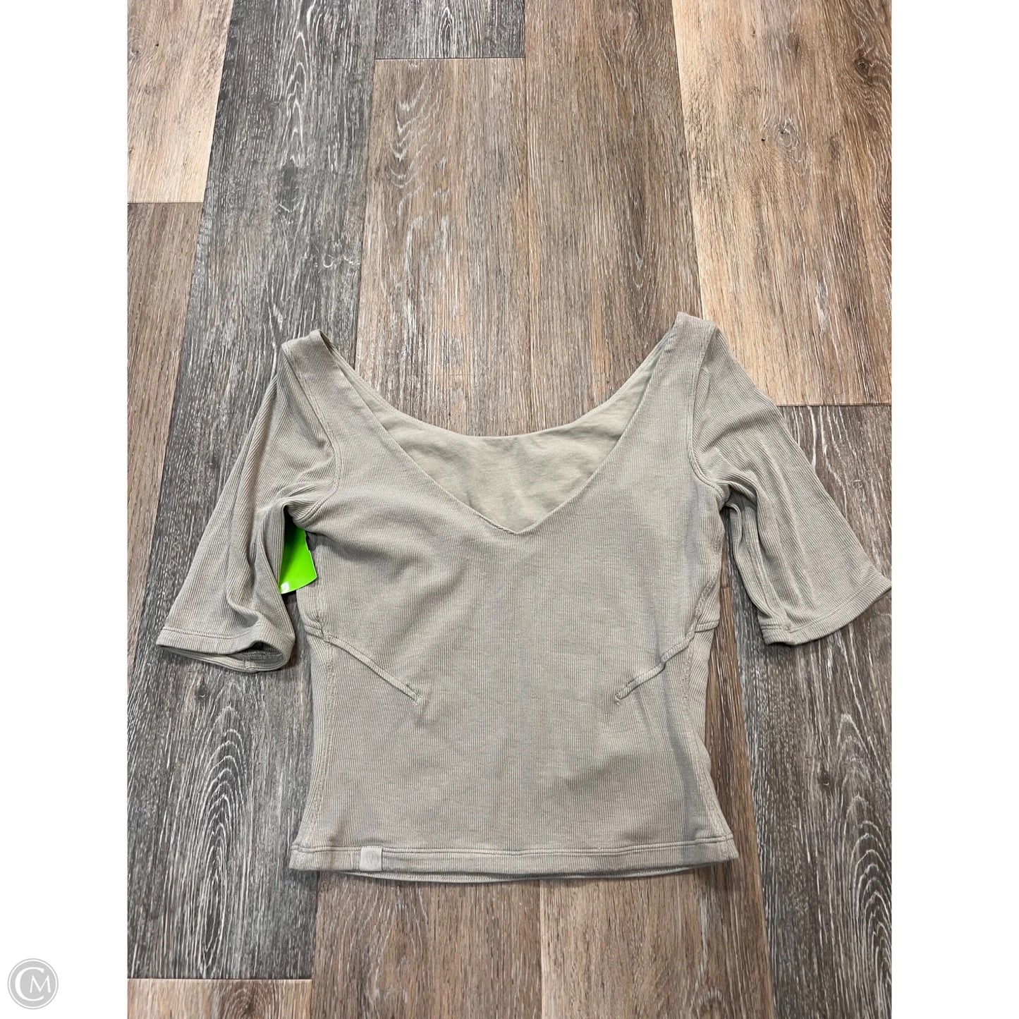 Athletic Top Short Sleeve By Lululemon In Tan, Size: 6