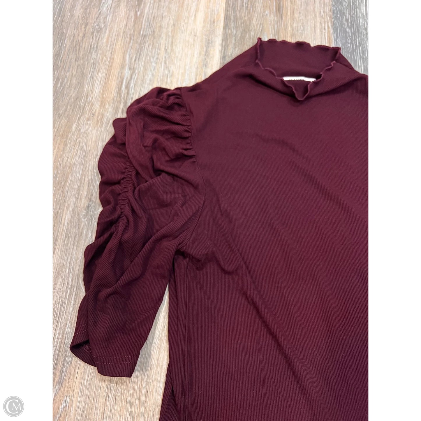 Top Short Sleeve By Bb Dakota In Maroon, Size: S