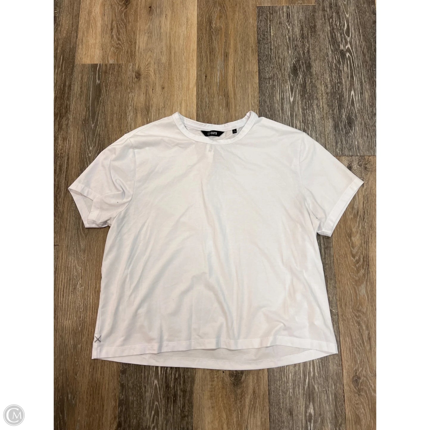Athletic Top Short Sleeve By Cuts In White, Size: L