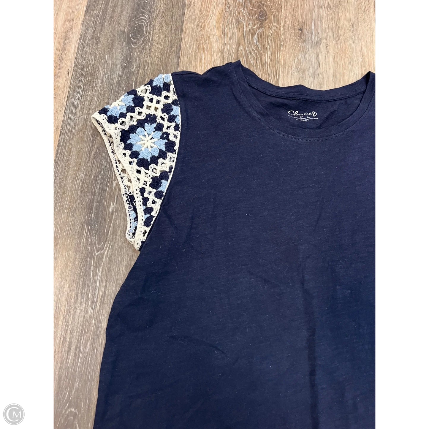 Top Short Sleeve By Charlie B In Navy, Size: L