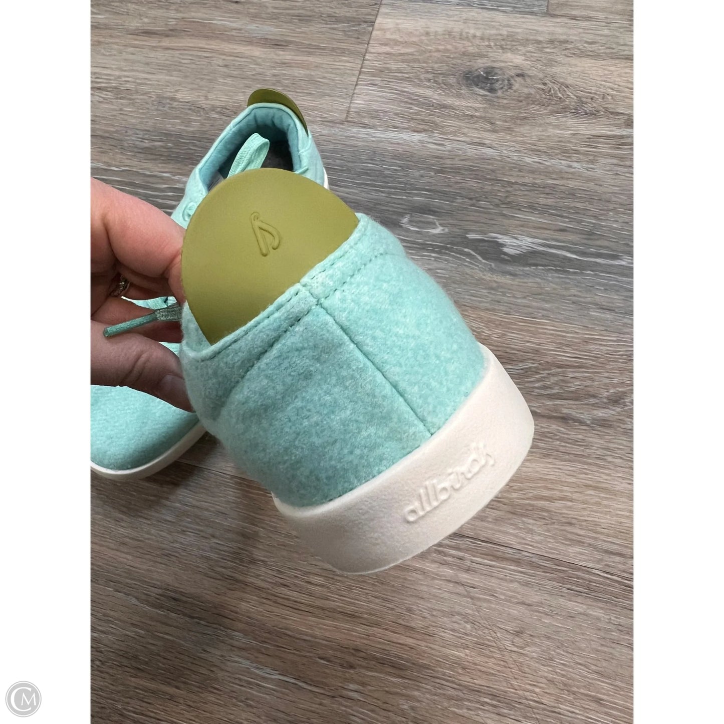 Shoes Sneakers By Allbirds In Green, Size: 9