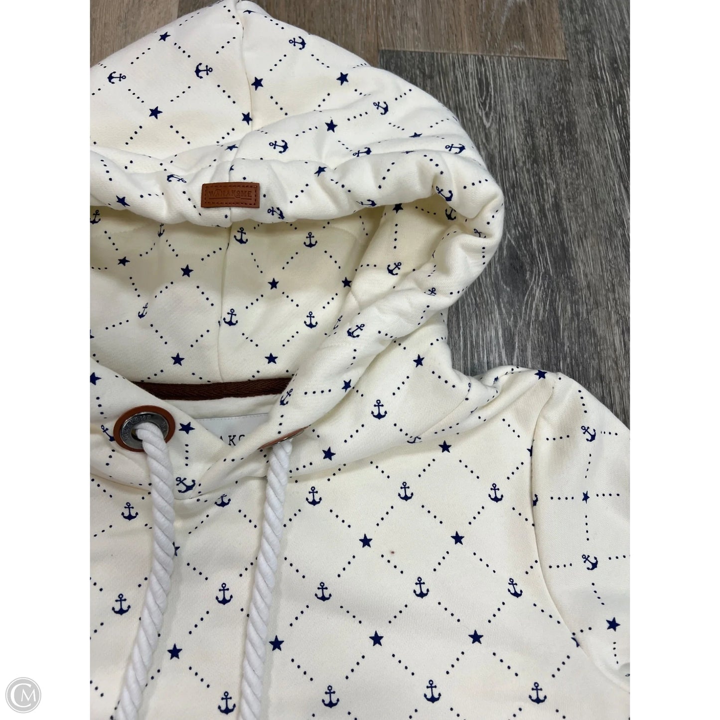 Sweatshirt Hoodie By Wanakome In White, Size: Xs