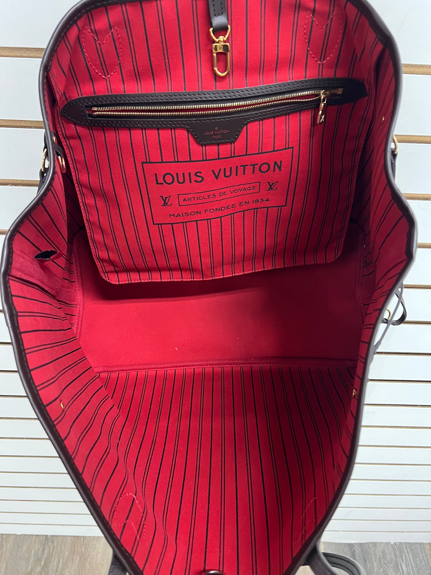 Tote Luxury Designer By Louis Vuitton, Size: Large