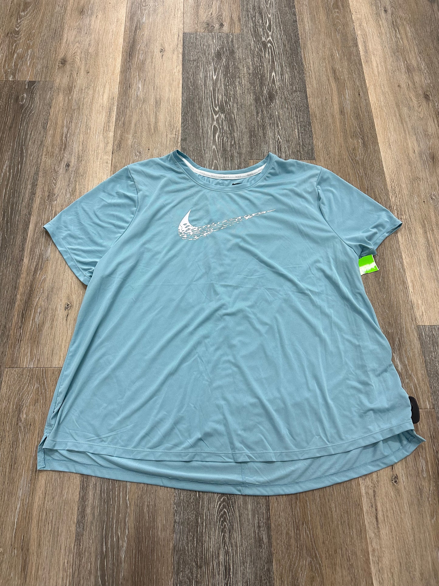 Athletic Top Short Sleeve By Nike Apparel Size: 1x