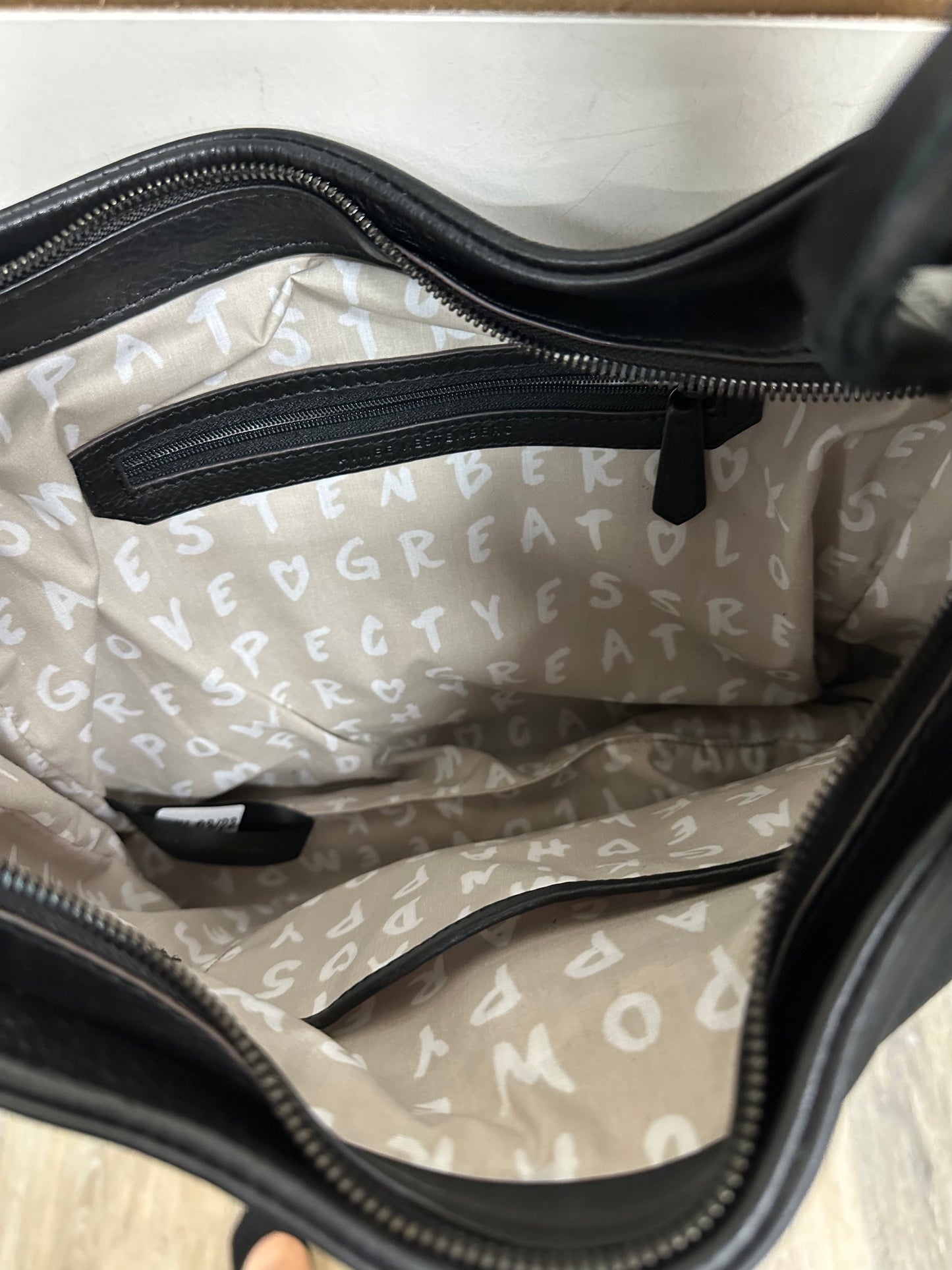Handbag Designer By Aimee Kestenberg  Size: Medium