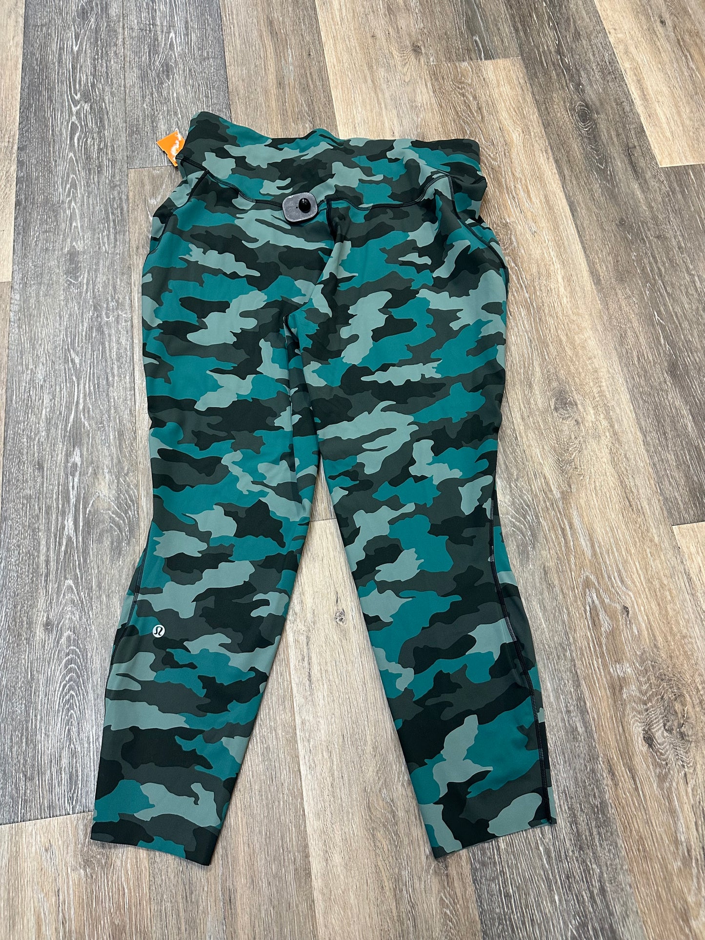 Athletic Leggings By Lululemon In Camouflage Print, Size: 18