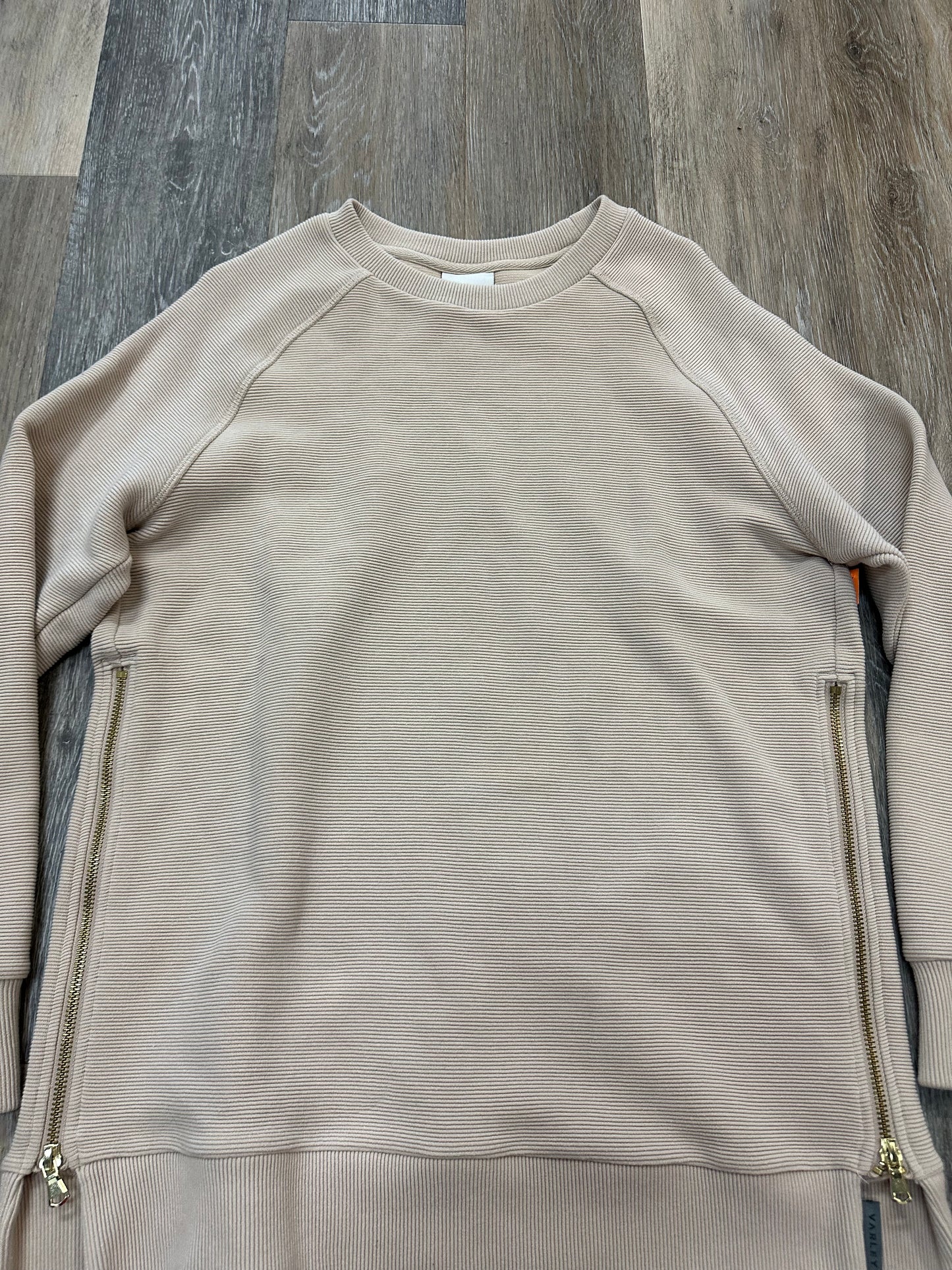 Sweatshirt Crewneck By Varley In Tan, Size: S