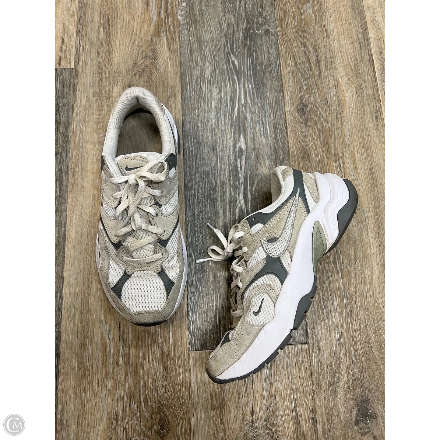 Shoes Athletic By Nike In Cream, Size: 9