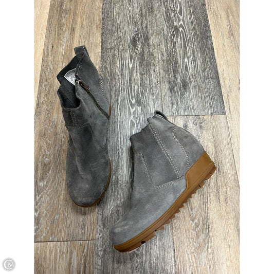 Boots Ankle Heels By Sorel In Grey, Size: 8