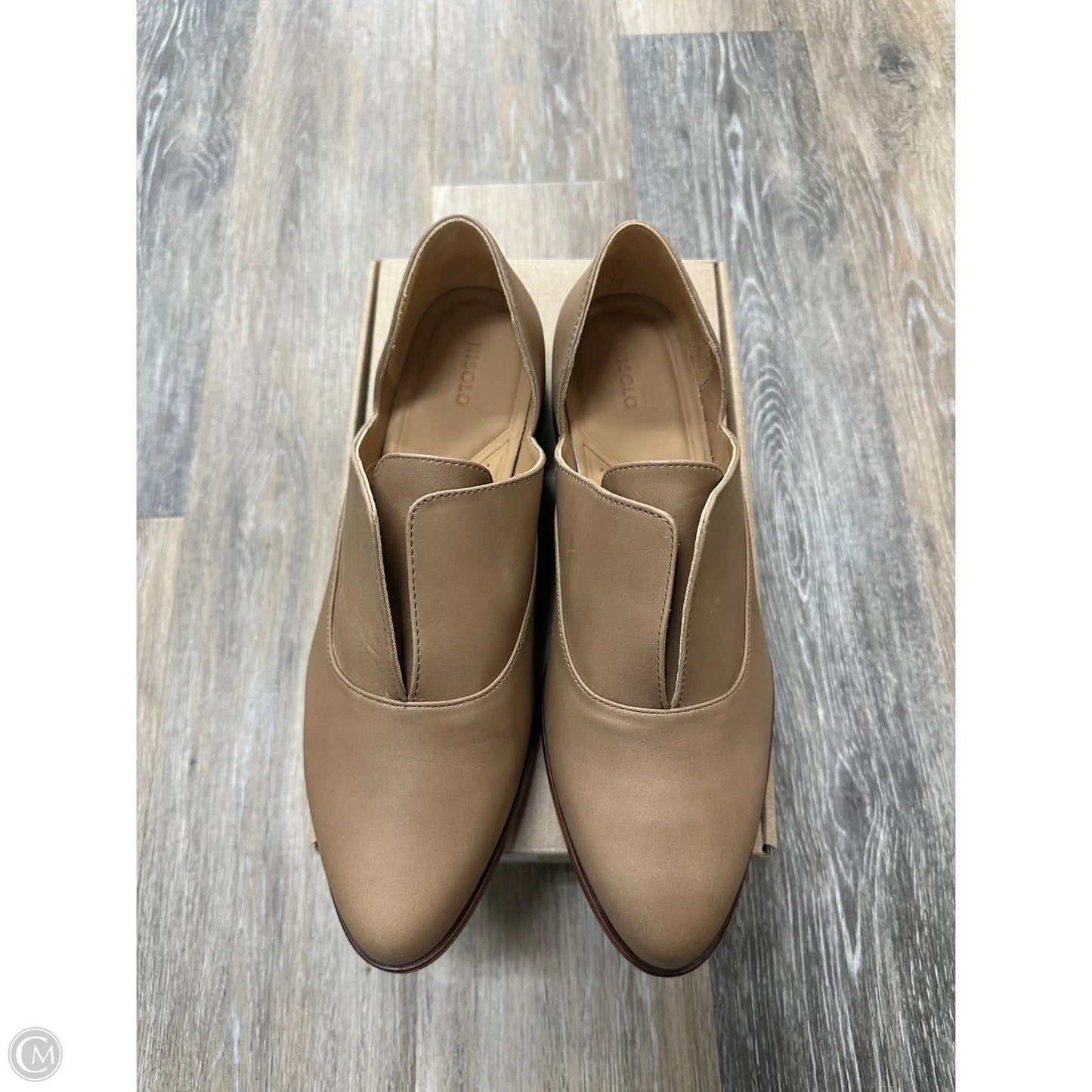 Shoes Flats By Nisolo In Tan, Size: 10