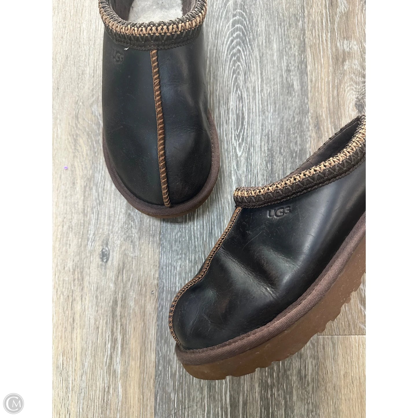 Slippers Designer By Ugg In Brown, Size: 7