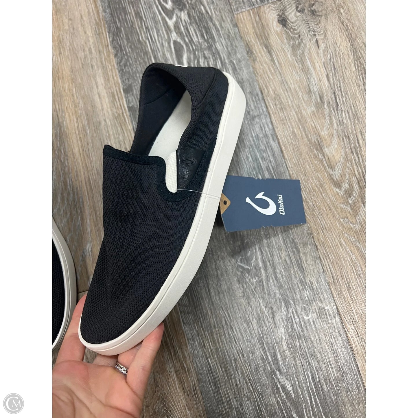 Shoes Flats By Olukai In Black, Size: 10