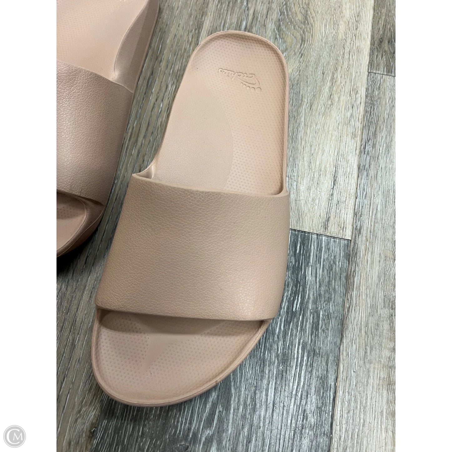 Sandals Flats By Archies In Tan, Size: 11