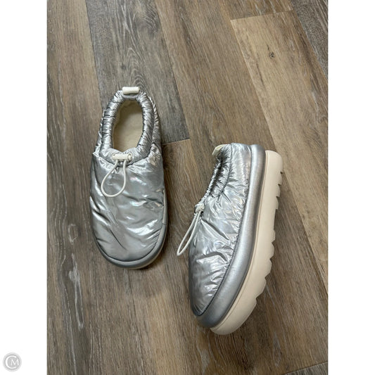 Slippers Designer By Ugg In Silver, Size: 9